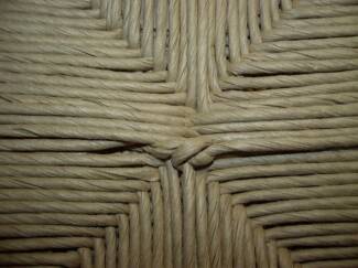 Bottom knot on paper rush seat