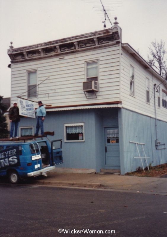 Mike Meyer Signs WW 1991