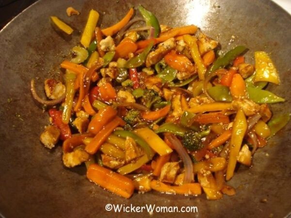 chicken stir fry with sauce