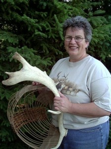 Wisconsin Antler Basket Maker, Cathryn Peters