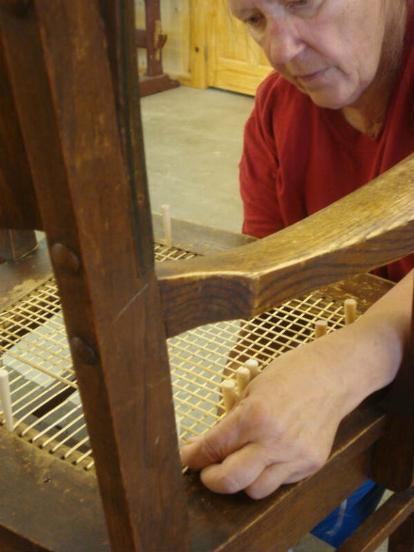 caning seat with fine-fine cane