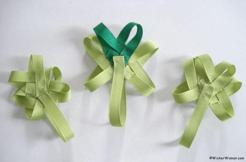 woven-ribbon-shamrocks-pins